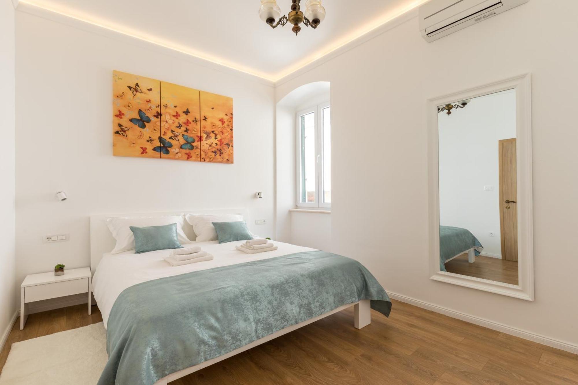 Maniva Old Town Luxury Rooms - Prime Spot By Riva Promenade Split Exterior foto